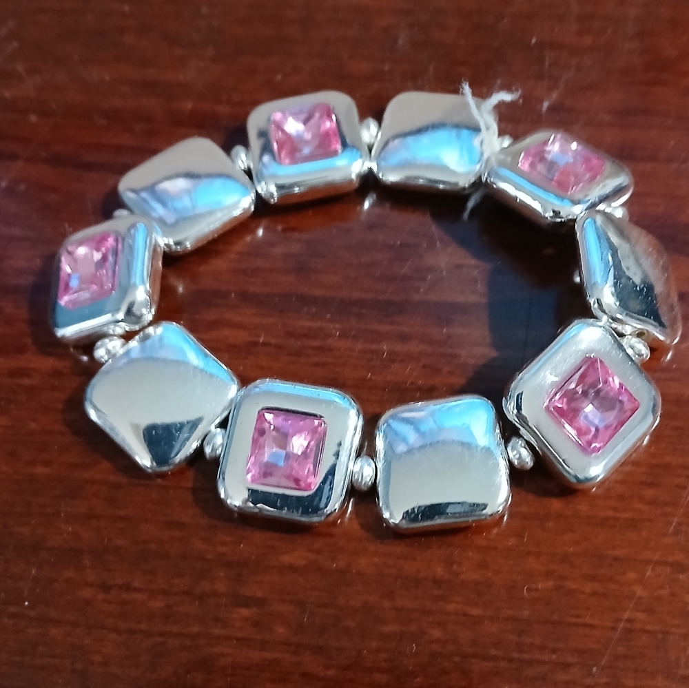 Elegant Silver and Pink Bracelet & Necklace & Earrings.